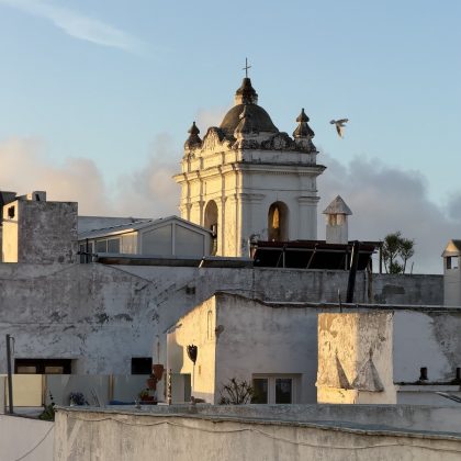 tarifa yoga retreat